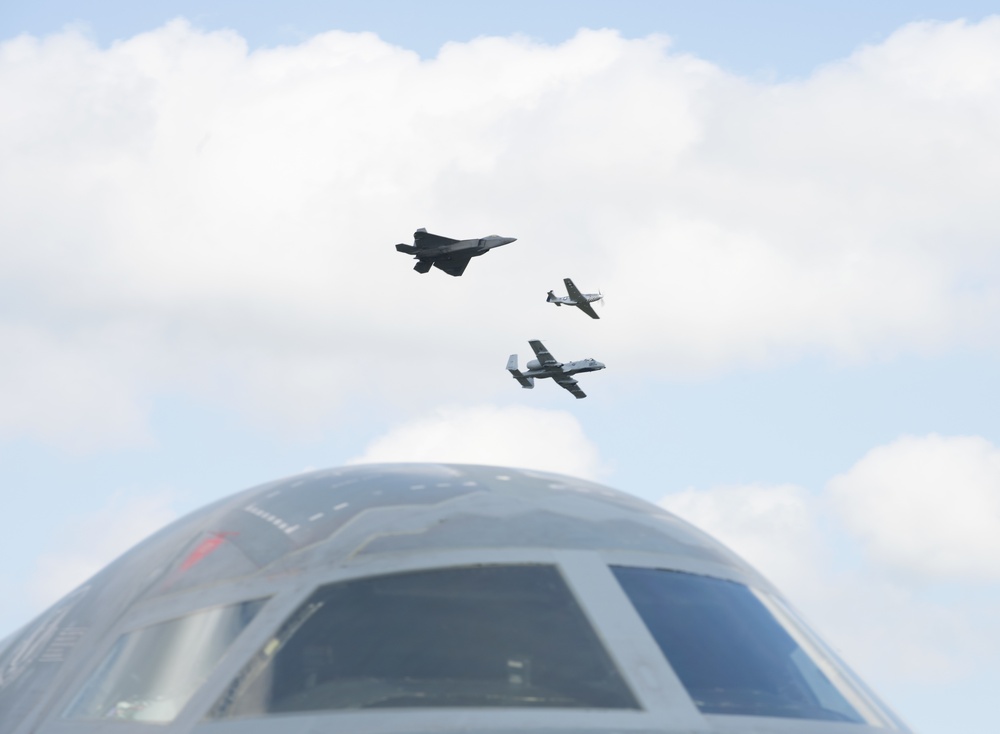 F-22 Raptor leads heritage demonstration with P-51 Mustang, A-10 Thuderbolt II during 2019 Wings Over Whiteman Air and Space Show