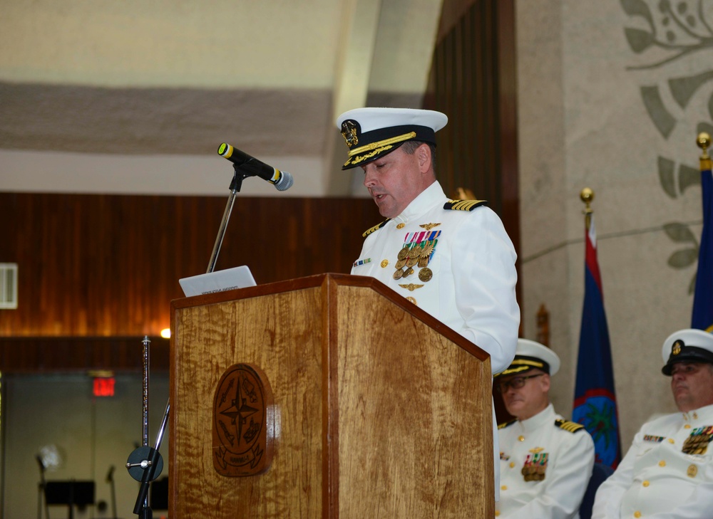 NAWMU-1 Sailors Welcome New Commanding Officer
