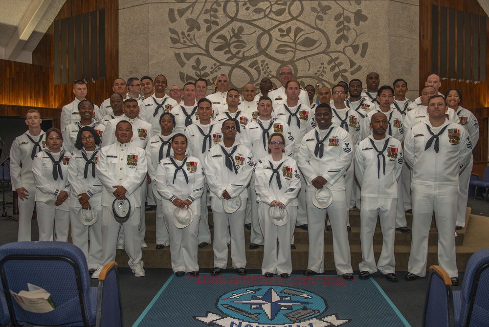 NAWMU-1 Sailors Welcome New Commanding Officer