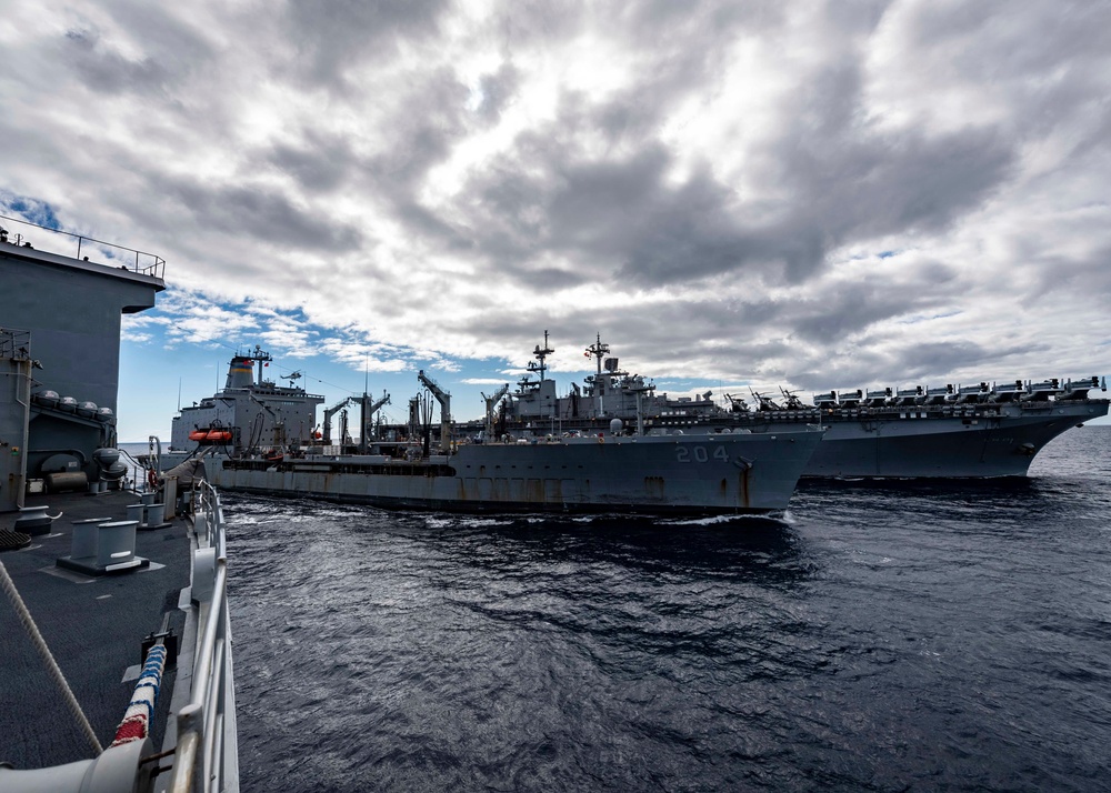 RAS w/ USS Wasp and USNS Rappahannock