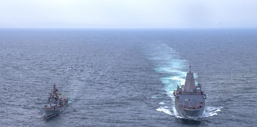 U.S. and Indian ships steam in formation for PHOTOEX