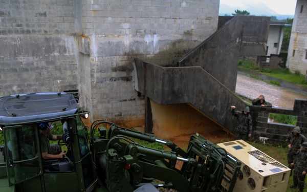 Okinawa Communications Marines prepares for future humanitarian assistance