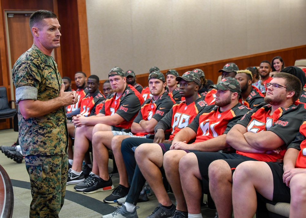 Tampa Bay Buccaneer players visit USCENTCOM HQ