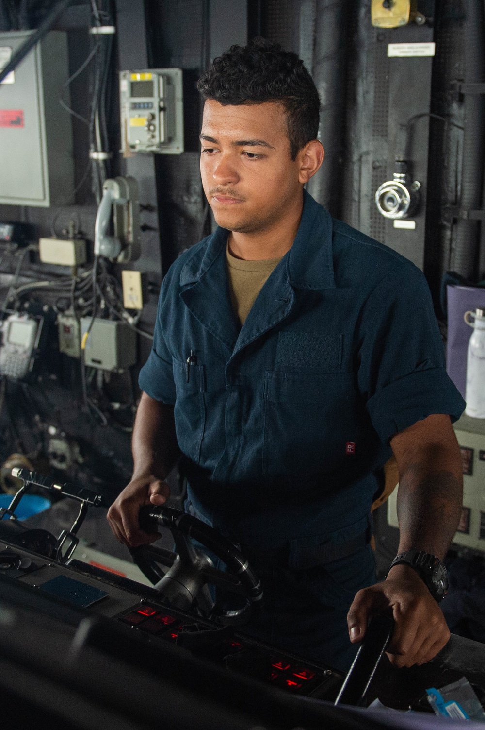 USS Leyte Gulf Goes Underway for Deployment