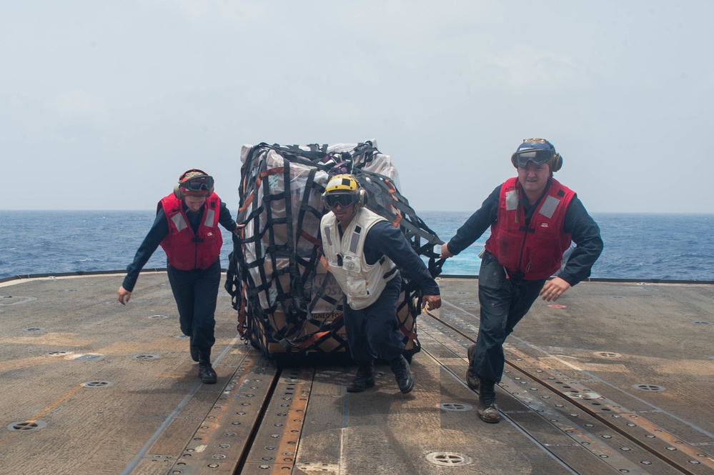 USS Leyte Gulf Goes Underway for Deployment