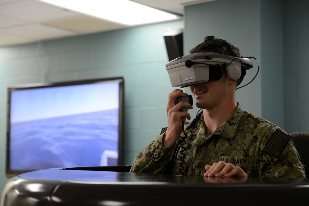 US Naval Academy Midshipmen Train with COMSUBGRU-10