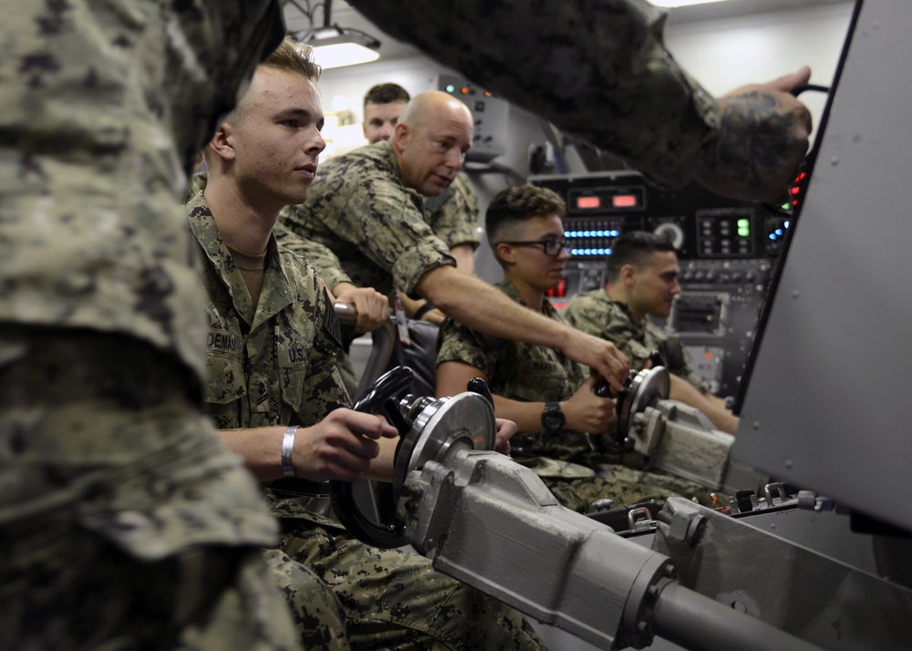 U.S. Naval Academy Midshipmen Train with Trident Training Facility