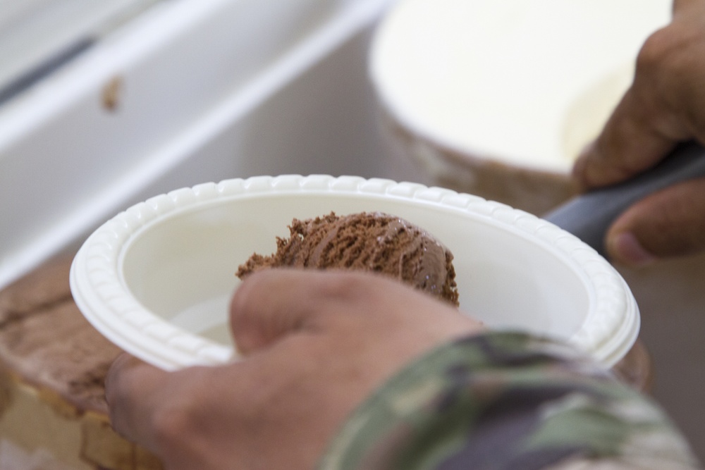 JTF Rise commander serves ice cream on Father's Day