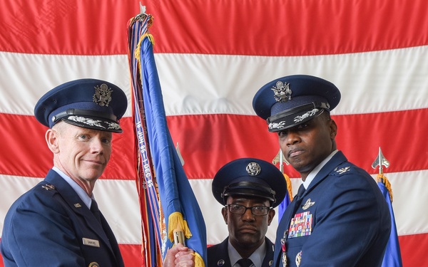 7th Bomb Wing welcomes new commander