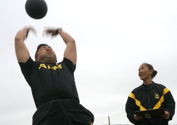 Soldiers get their arms around the ACFT with Fitness School trainers