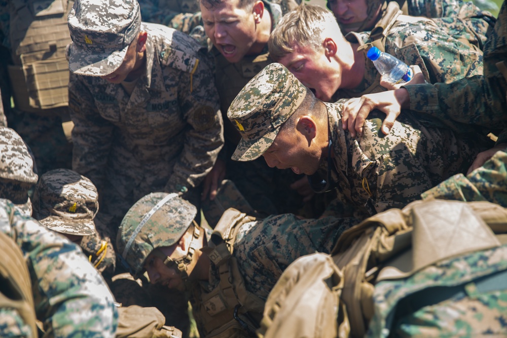 U.S. Marines, Mongolian service members train in casualty care
