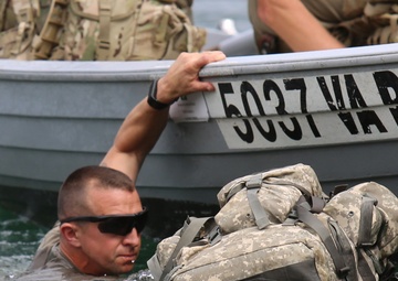 Reserve Soldiers represent U.S. in Italian military patrol competition