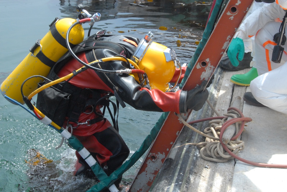 Coastal Trident 2019 Contaminated Water Diving Exercise