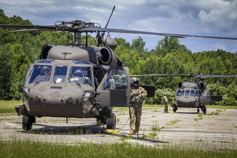 Black Hawks train at Picatinny