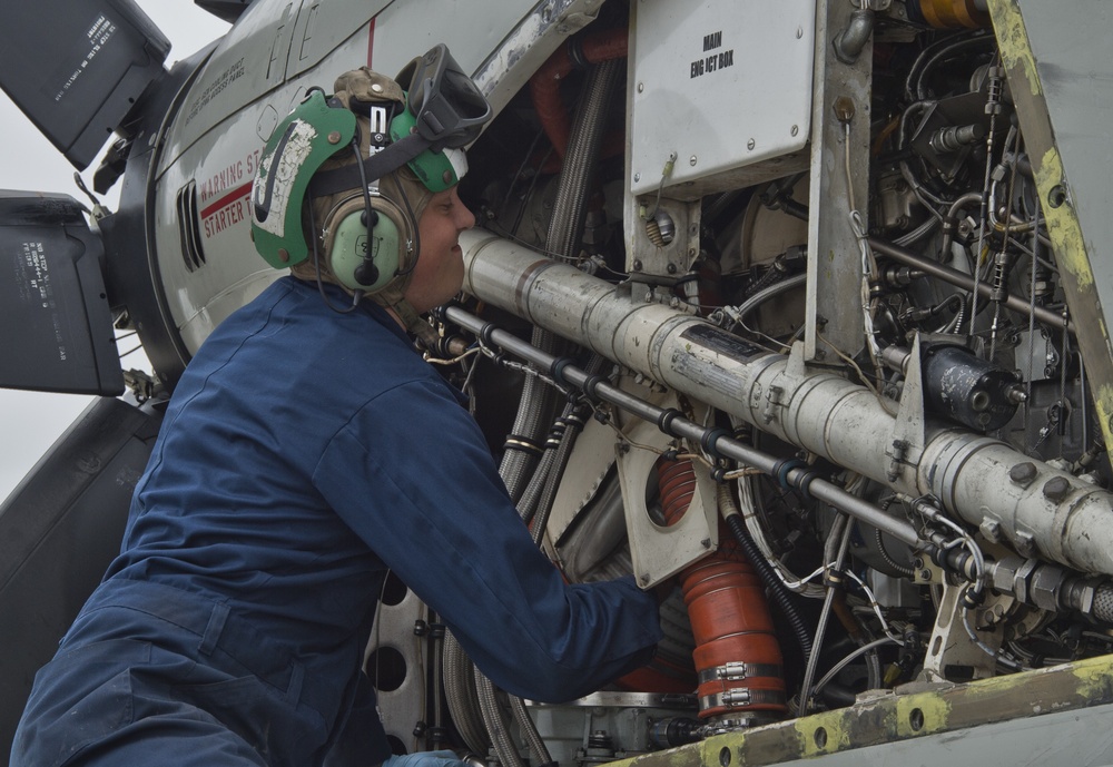 E-2C Hawkeye