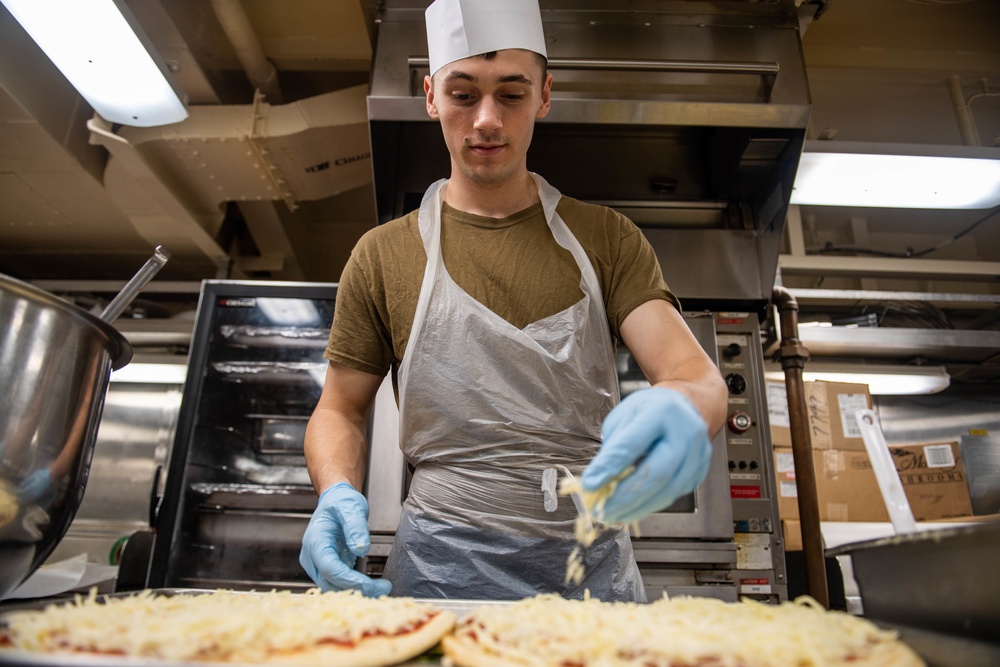 Sailors Make Pizza Aboard USS Harpers Ferry