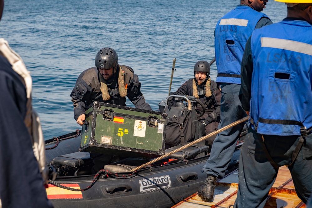 BALTOPS 2019 Spanish military conduct exercise with USS Fort McHenry (LSD 43)