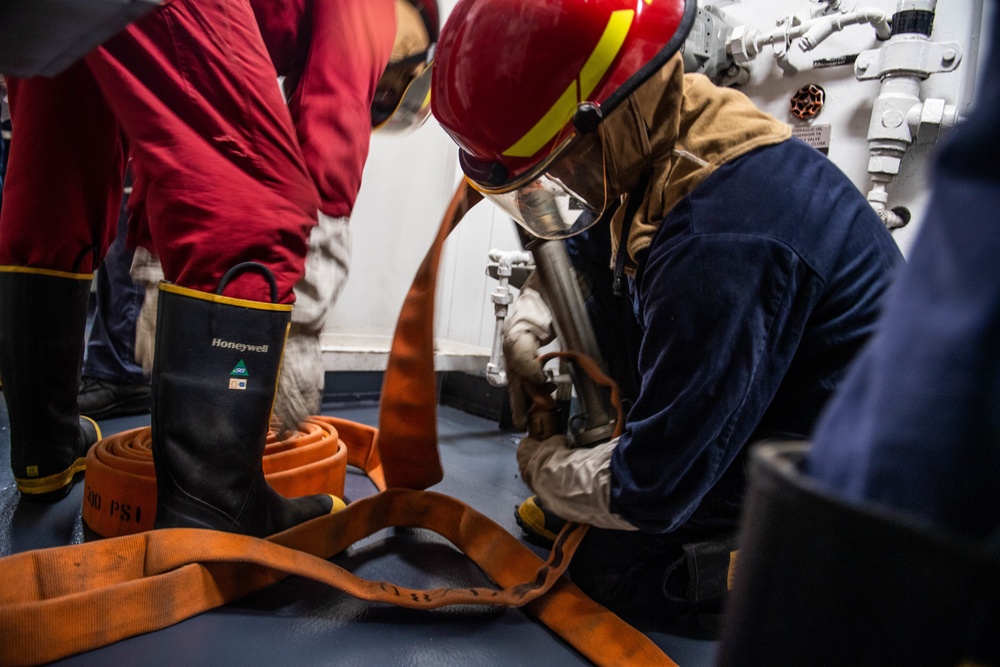 USS Harpers Ferry Conducts Damagae Control Training Exercise