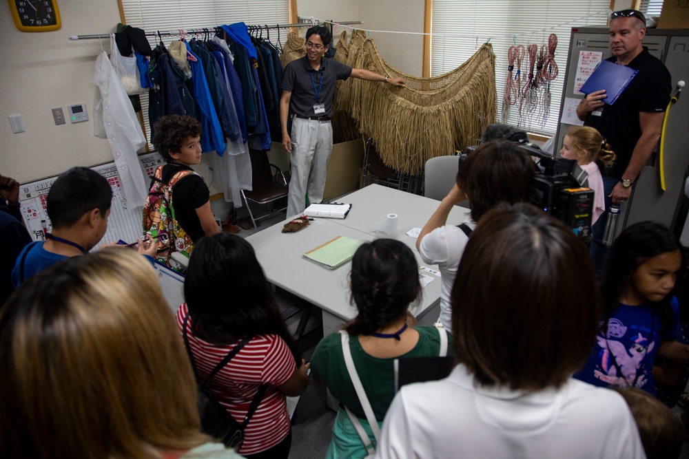 Air station families try Ukai