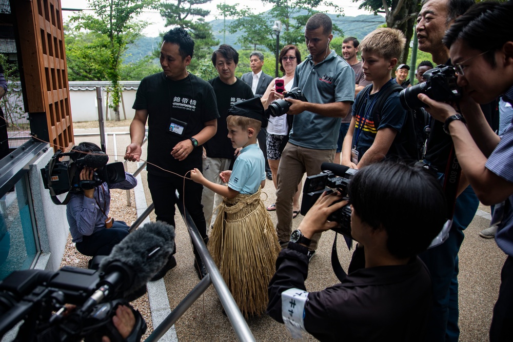 Air station families try Ukai