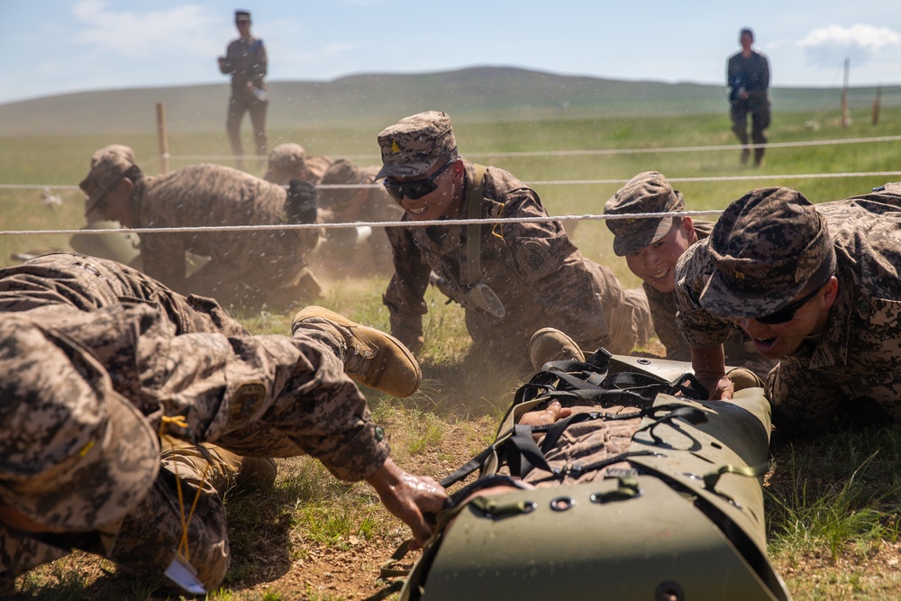 Mongolian Armed Forces train in casualty care