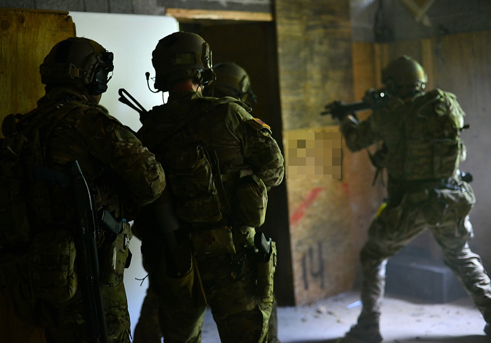 10th Special Forces Group conduct CQB training