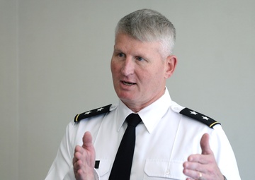 Special Warfare Center Commander Speaks at Harvard