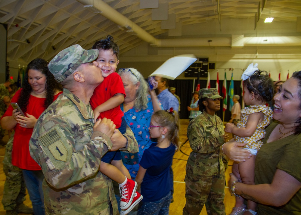 1st TSC Soldiers Return From Six-Month Deployment