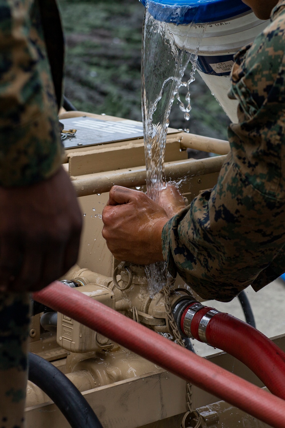 MWSS-171 conducts water purification training