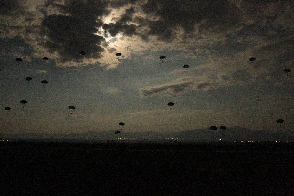 Night airborne operations during Swift Response 19