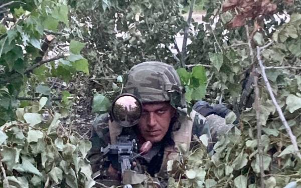 Bulgarian opposition force waits