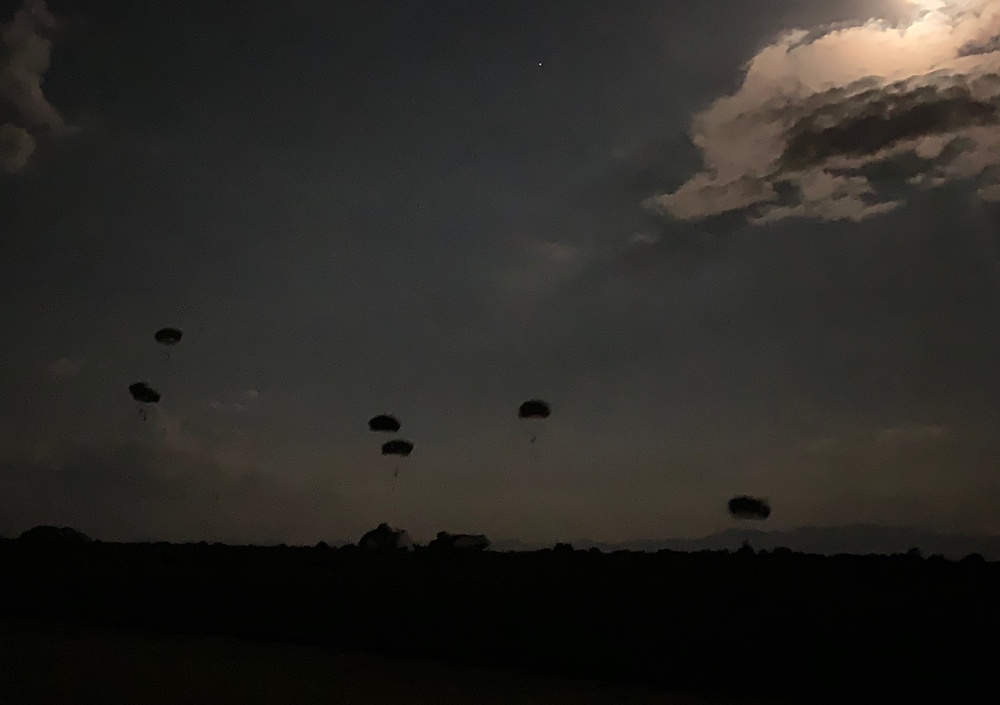 Night airborne operations during Swift Response 2019