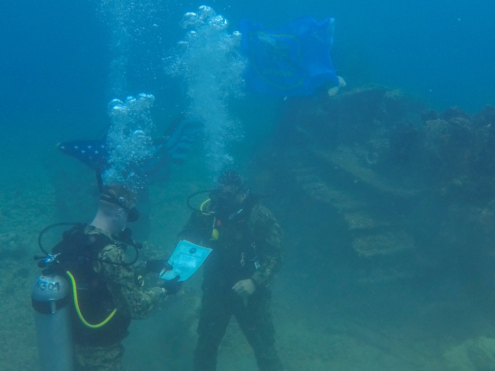 NMCB-133 Sailors Reenlist Underwater