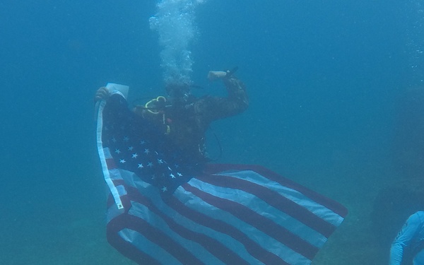 NMCB-133 Sailors Reenlist Underwater