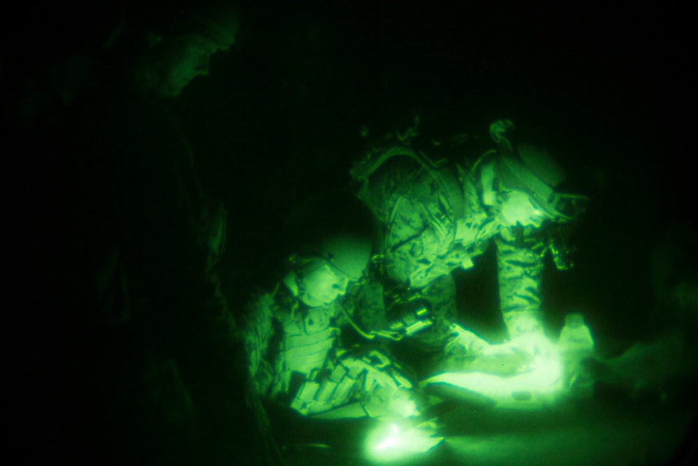 Ground Combat Element Trains in Low Light