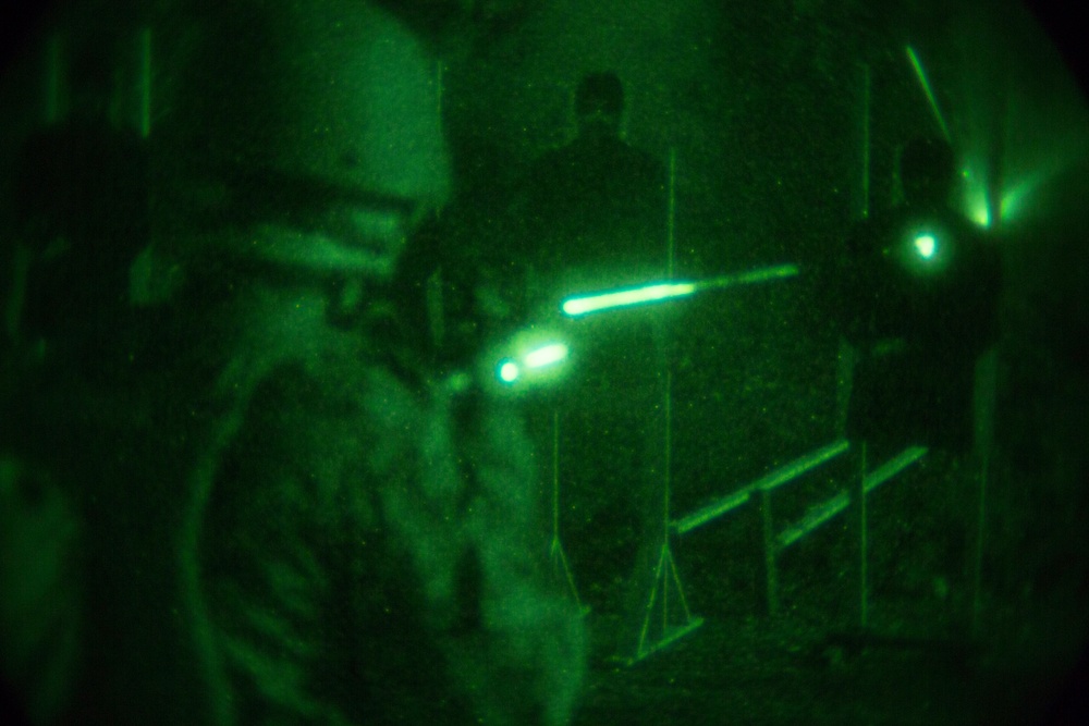 Ground Combat Element Trains in Low Light