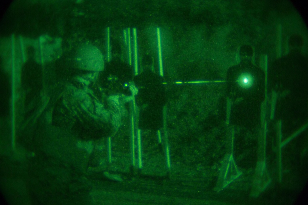 Ground Combat Element Trains in Low Light