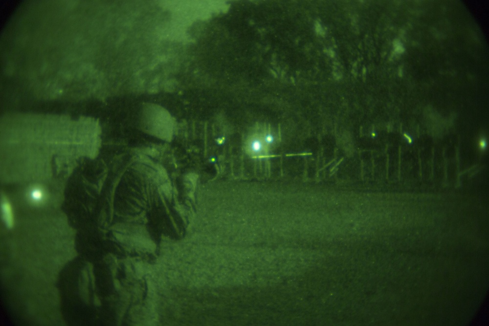 Ground Combat Element Trains in Low Light