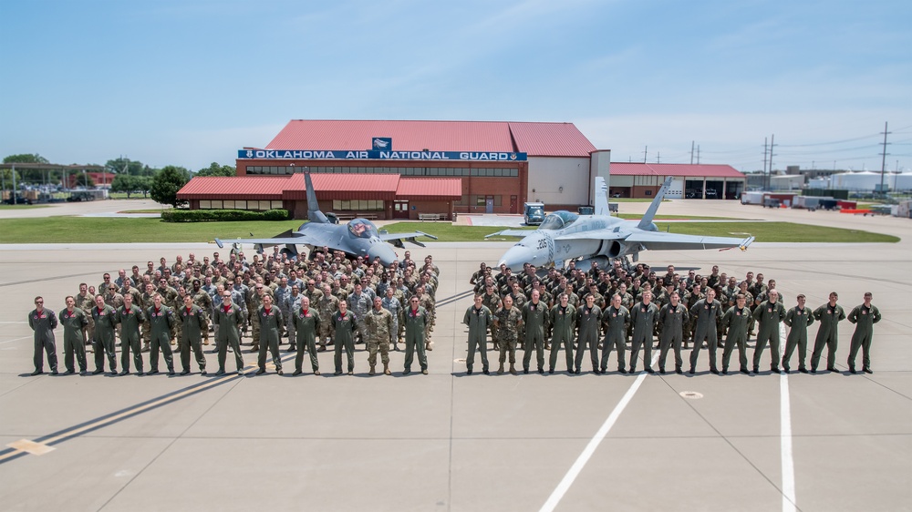 Marine Corps fighter detachment visits Tulsa Air National Guard for exercises