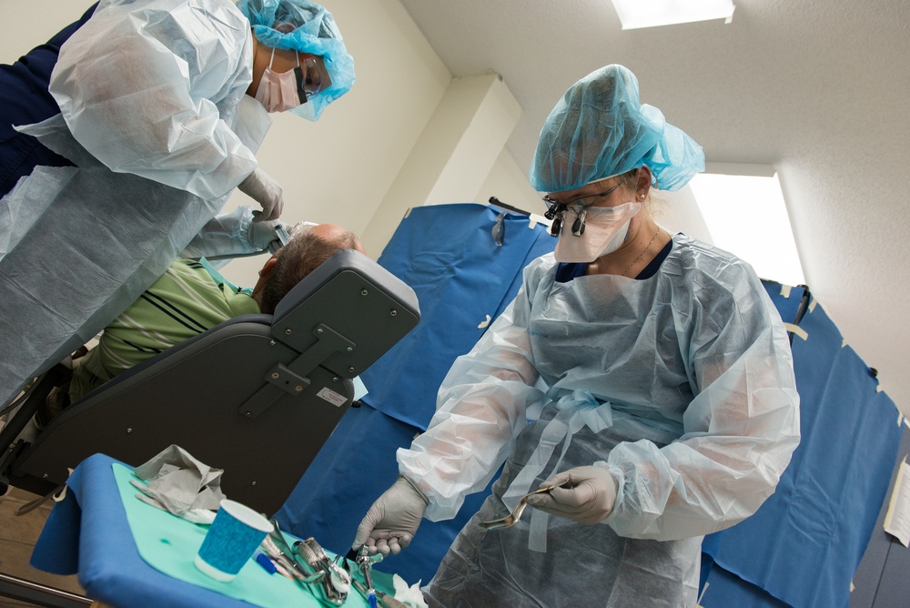 Joint Air Force, Navy dental clinic ‘changing lives one tooth at a time’