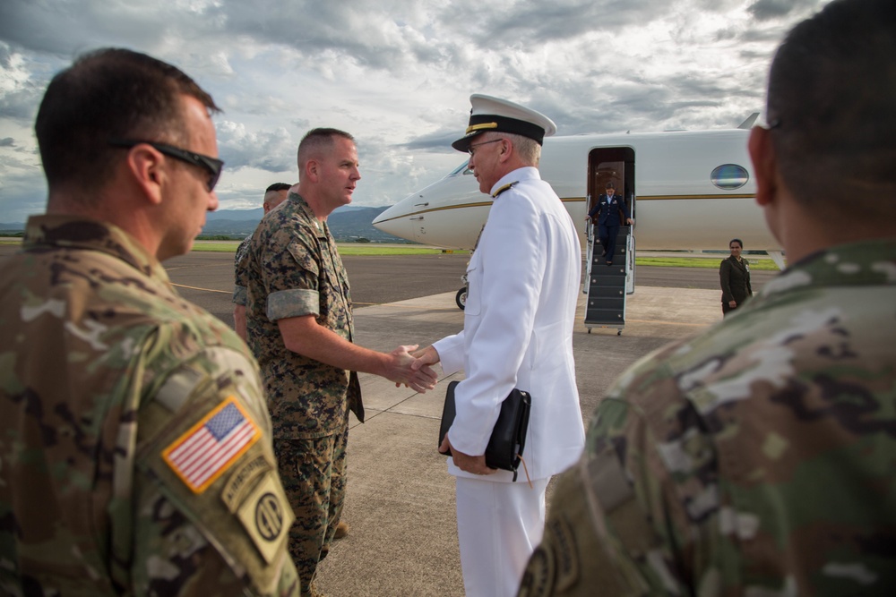 SOUTHCOM Commander visits Marines