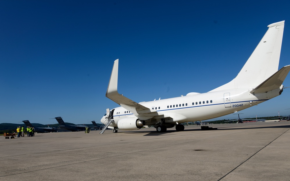 Last C-40B departs Ramstein
