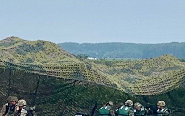 Romanian Soldiers wait to cross the Danube River