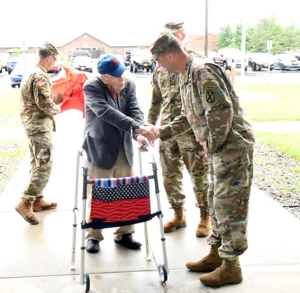 10th Mountain Division, 1st BCT Soldiers honor World War II veteran, Syracuse native