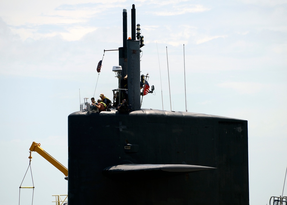 USS Maryland (SSBN 738) (Blue) Returns to Homeport