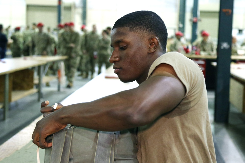 USAJFKSWCS Soldiers Participate in Rigger Rodeo