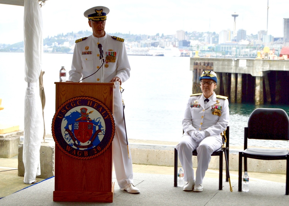 Coast Guard Cutter Healy holds change of command ceremony