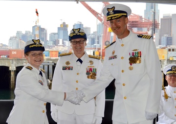 Coast Guard Cutter Healy holds change of command ceremony