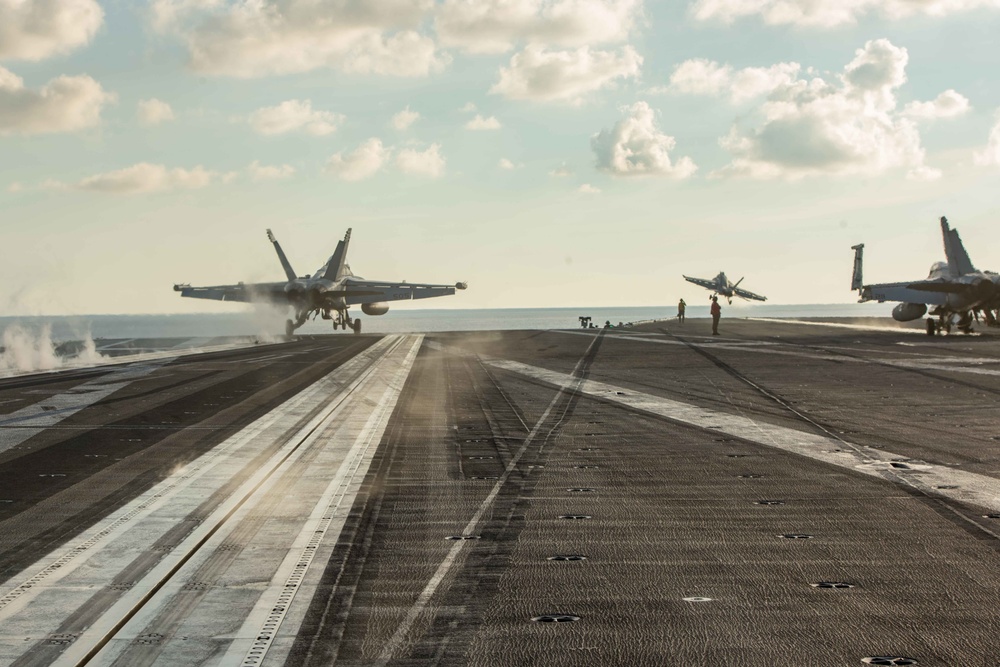 USS Ronald Reagan (CVN 76) Flight Operations