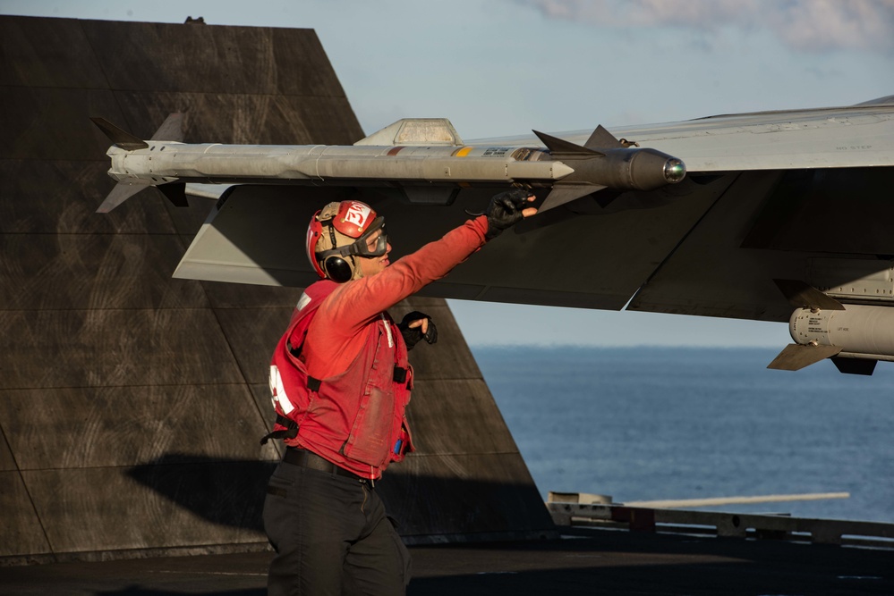 USS Ronald Reagan (CVN 76) Flight Operations